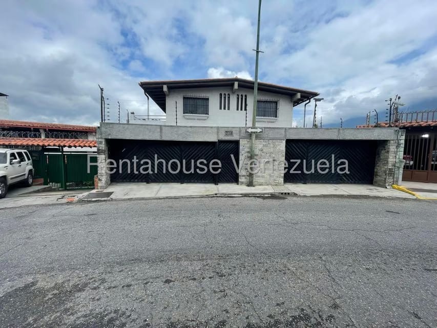 Casa (Multipes Niveles) en Venta en El Marques, Distrito Metropolitano - 3