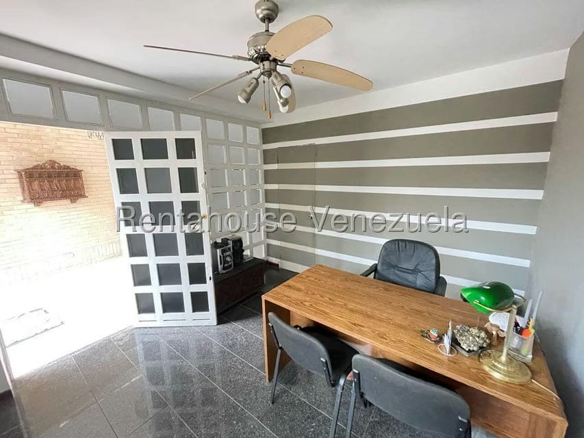 Casa (Multipes Niveles) en Venta en El Marques, Distrito Metropolitano - 28