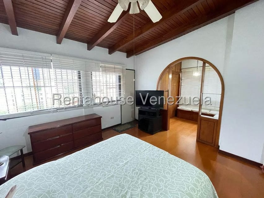 Casa (Multipes Niveles) en Venta en El Marques, Distrito Metropolitano - 39