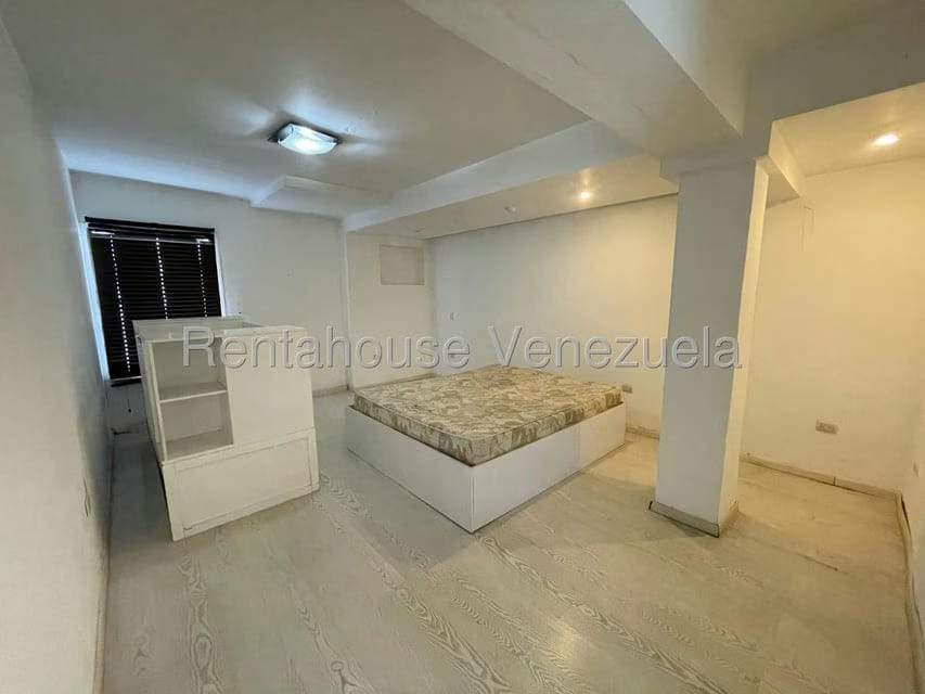 Casa (Multipes Niveles) en Venta en El Marques, Distrito Metropolitano - 59