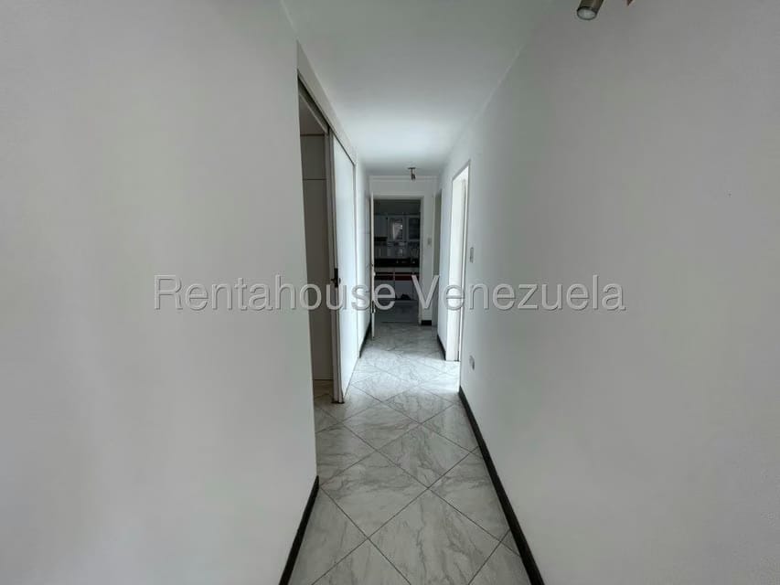 Casa (Multipes Niveles) en Venta en El Marques, Distrito Metropolitano - 61