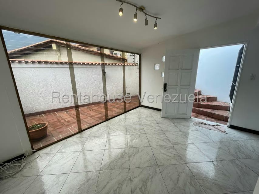 Casa (Multipes Niveles) en Venta en El Marques, Distrito Metropolitano - 63