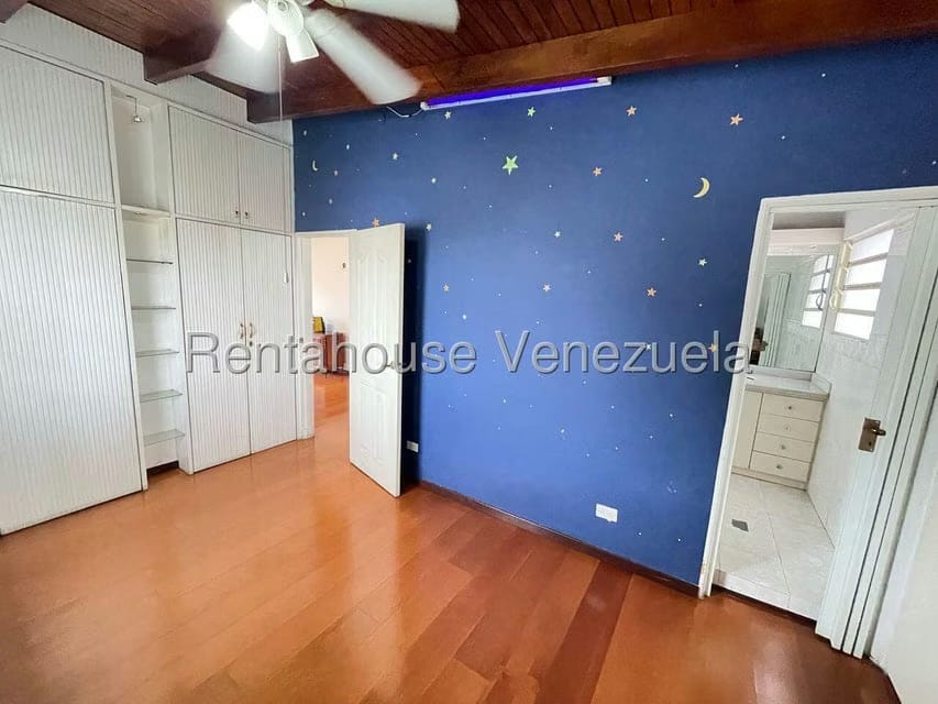 Casa (Multipes Niveles) en Venta en El Marques, Distrito Metropolitano - 78