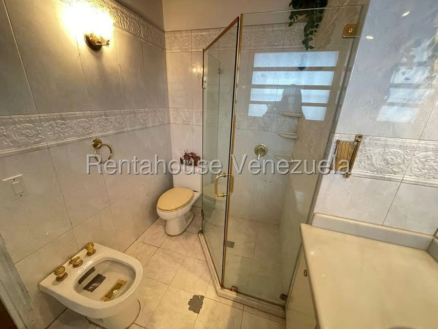 Casa (Multipes Niveles) en Venta en El Marques, Distrito Metropolitano - 79