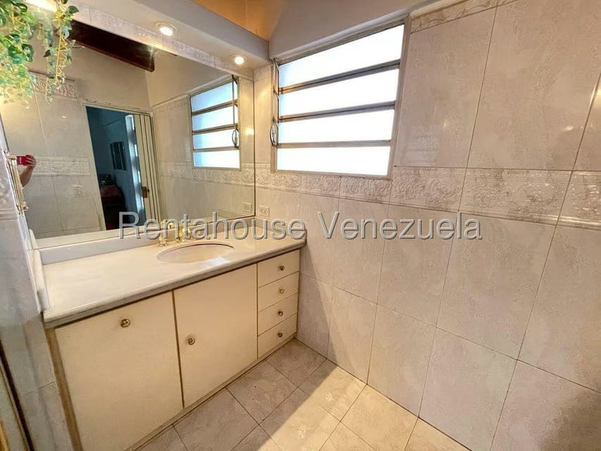 Casa (Multipes Niveles) en Venta en El Marques, Distrito Metropolitano - 80