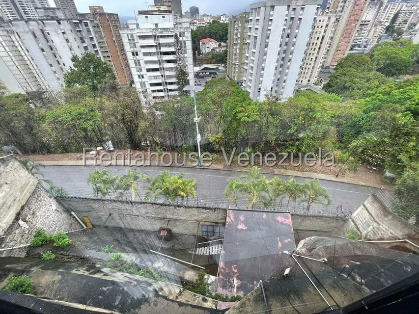 Casa (Multipes Niveles) en Venta en El Marques, Distrito Metropolitano - 86