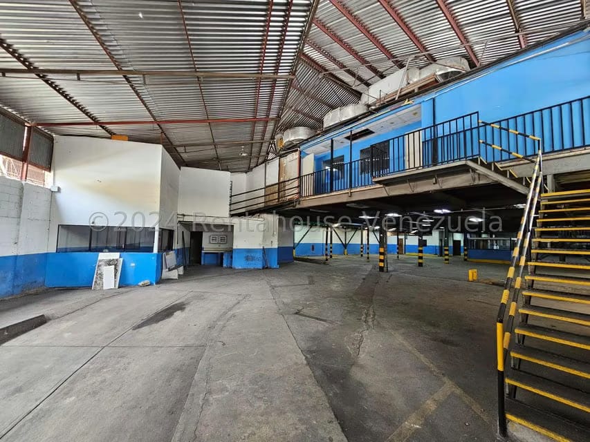 Comercial (Galpon - Deposito) en Venta en La California Norte, Distrito Metropolitano