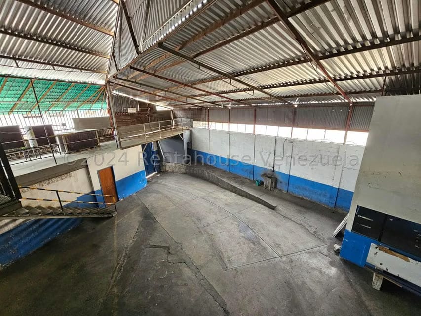 Comercial (Galpon - Deposito) en Venta en La California Norte, Distrito Metropolitano - 16