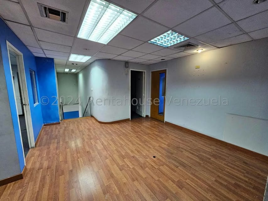 Comercial (Galpon - Deposito) en Venta en La California Norte, Distrito Metropolitano - 24