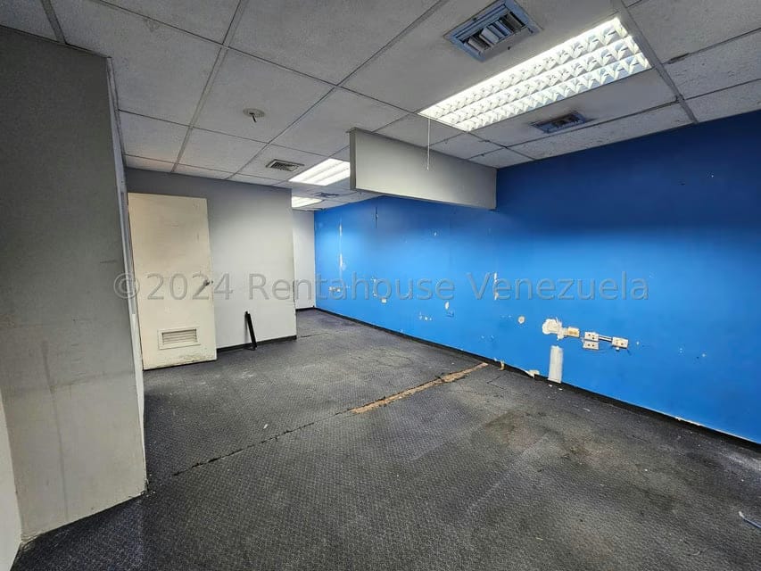 Comercial (Galpon - Deposito) en Venta en La California Norte, Distrito Metropolitano - 25