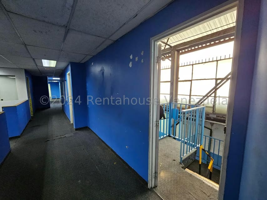Comercial (Galpon - Deposito) en Venta en La California Norte, Distrito Metropolitano - 27