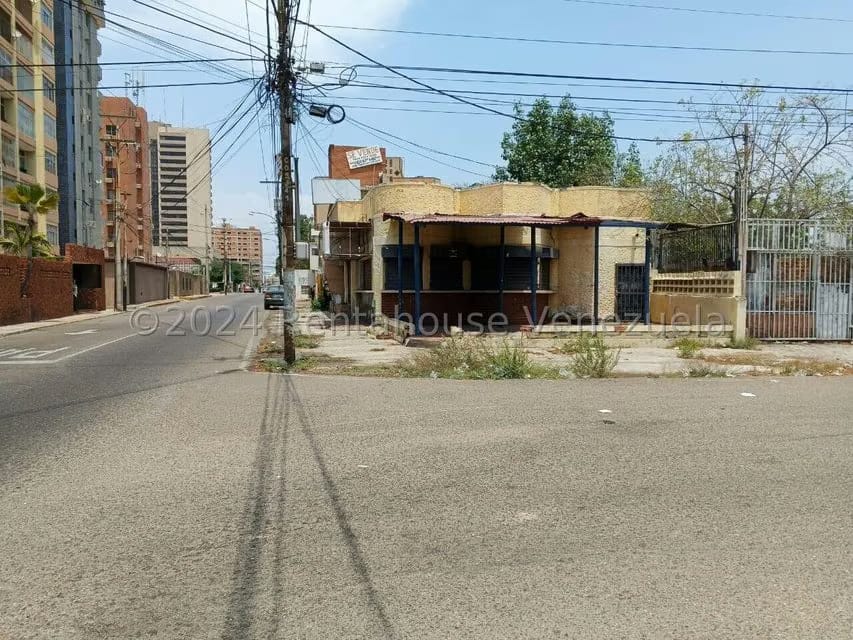 Comercial (Local Comercial) en Venta en Santa Lucia, Zulia - 2