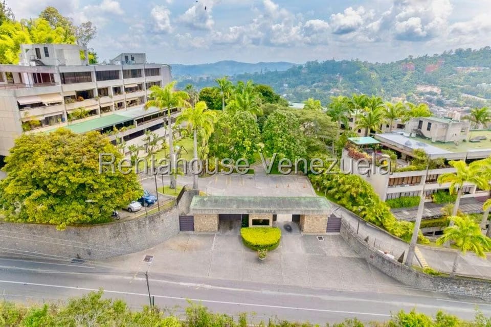 Apartamento (1 Nivel) en Venta en Alto Hatillo, Distrito Metropolitano - 2