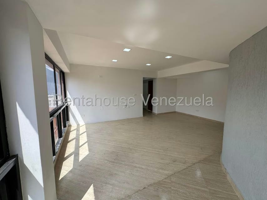 Apartamento (Penthouse) en Venta en Valle Arriba, Distrito Metropolitano - 103