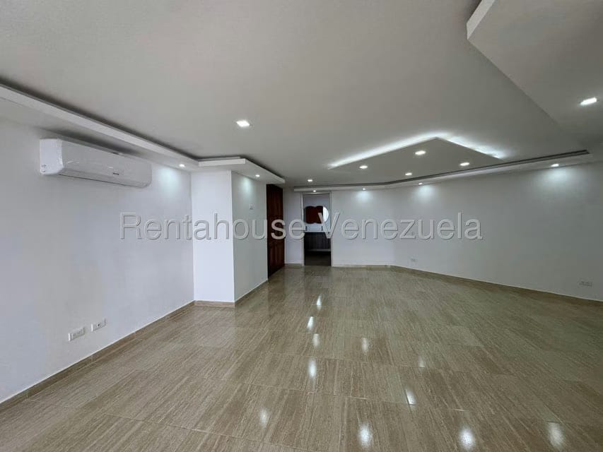 Apartamento (Penthouse) en Venta en Valle Arriba, Distrito Metropolitano - 111