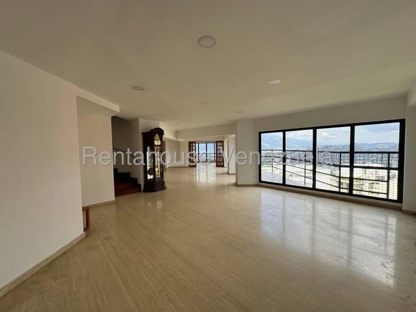 Apartamento (Penthouse) en Venta en Valle Arriba, Distrito Metropolitano - 14