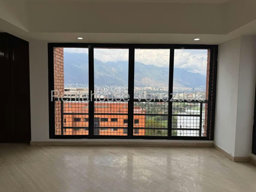 Apartamento (Penthouse) en Venta en Valle Arriba, Distrito Metropolitano - 28