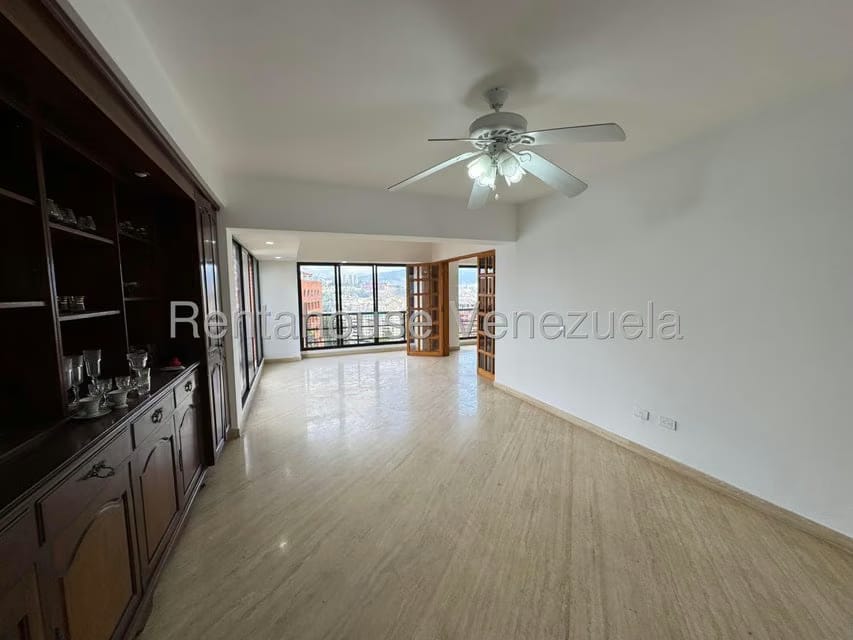 Apartamento (Penthouse) en Venta en Valle Arriba, Distrito Metropolitano - 33