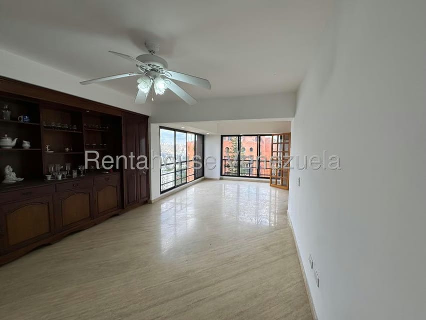Apartamento (Penthouse) en Venta en Valle Arriba, Distrito Metropolitano - 34