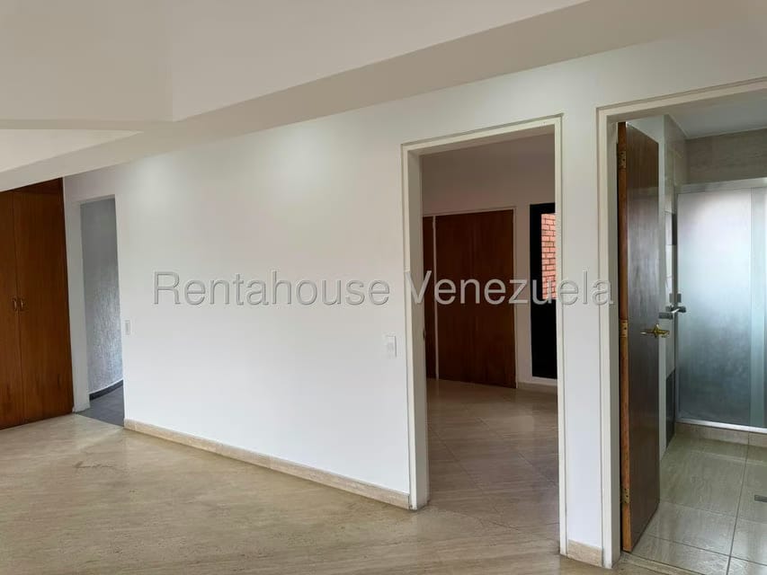 Apartamento (Penthouse) en Venta en Valle Arriba, Distrito Metropolitano - 36