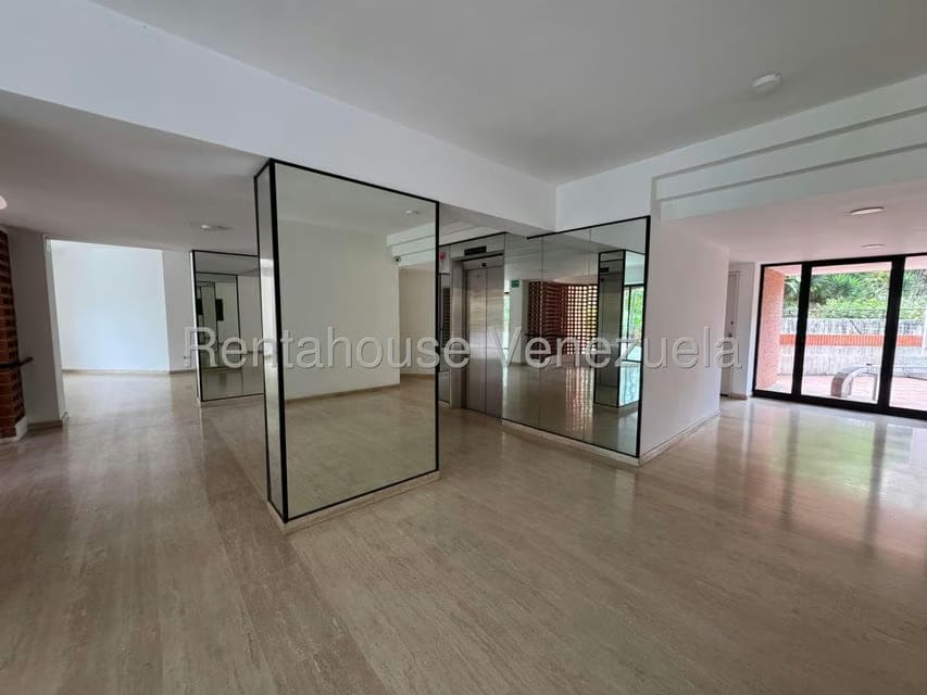Apartamento (Penthouse) en Venta en Valle Arriba, Distrito Metropolitano - 5