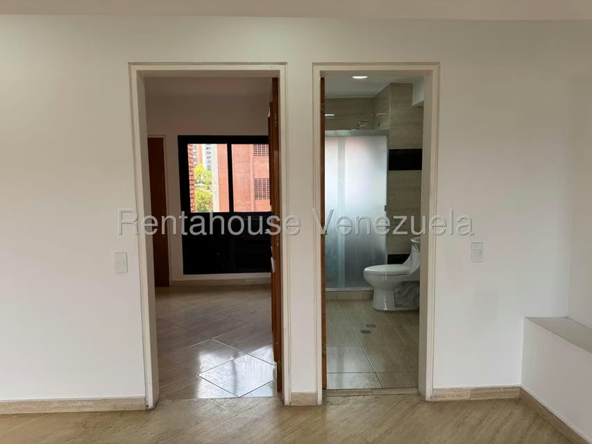 Apartamento (Penthouse) en Venta en Valle Arriba, Distrito Metropolitano - 43