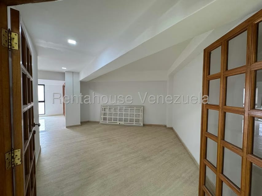 Apartamento (Penthouse) en Venta en Valle Arriba, Distrito Metropolitano - 68