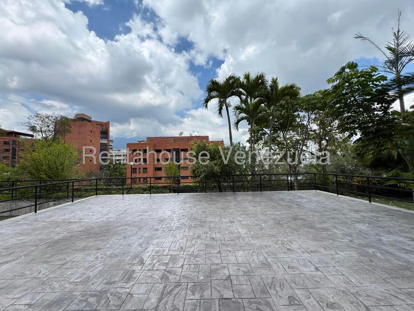 Apartamento (Penthouse) en Venta en Valle Arriba, Distrito Metropolitano - 8