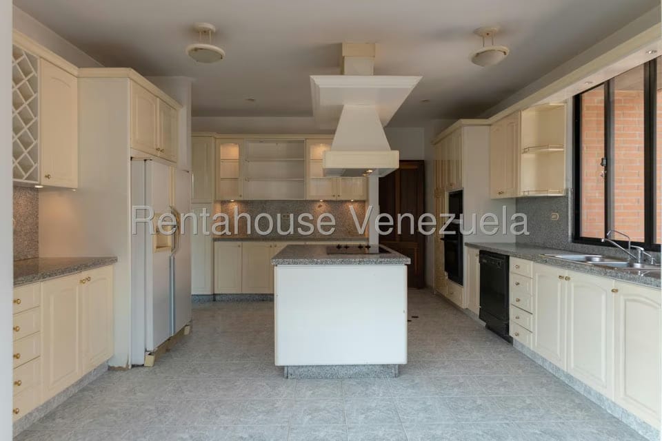 Apartamento (1 Nivel) en Venta en Lomas de Las Mercedes, Distrito Metropolitano - 13