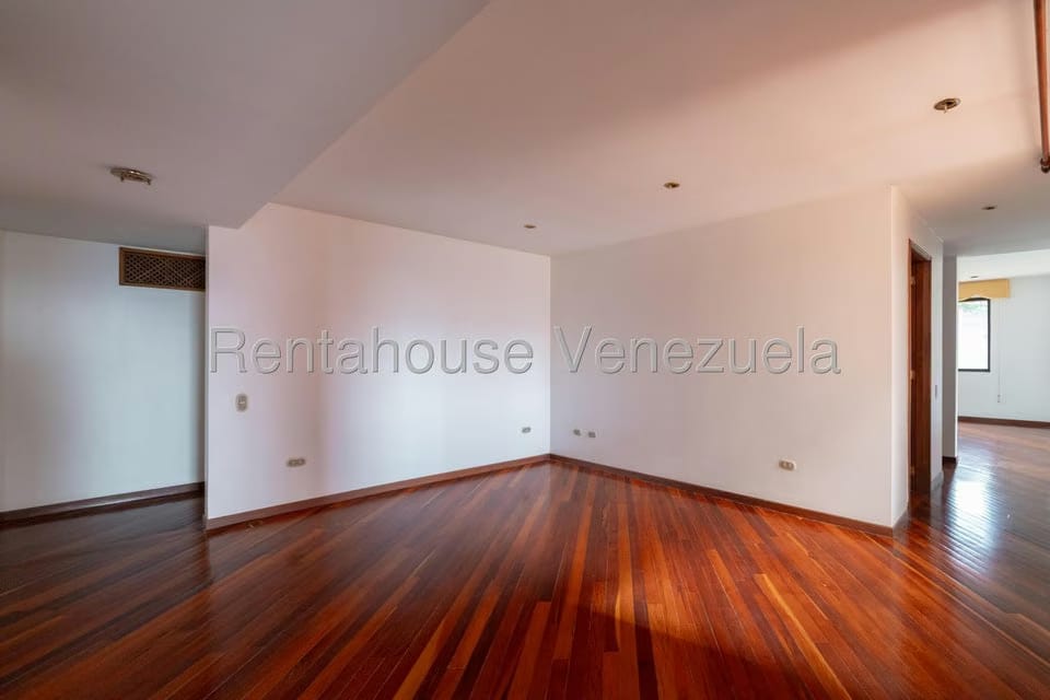 Apartamento (1 Nivel) en Venta en Lomas de Las Mercedes, Distrito Metropolitano - 21