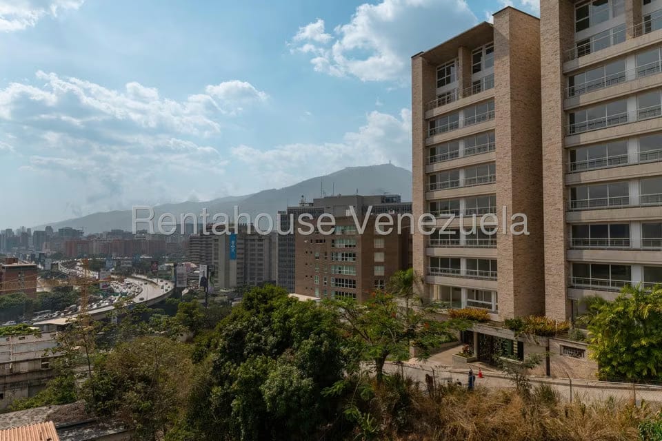 Apartamento (1 Nivel) en Venta en Lomas de Las Mercedes, Distrito Metropolitano - 28