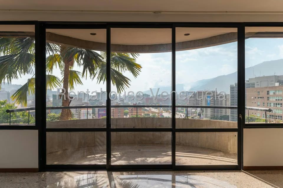 Apartamento (1 Nivel) en Venta en Lomas de Las Mercedes, Distrito Metropolitano - 4