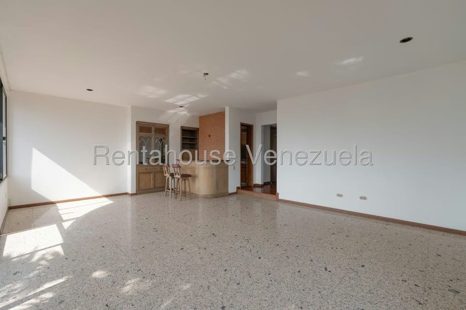 Apartamento (1 Nivel) en Venta en Lomas de Las Mercedes, Distrito Metropolitano - 6