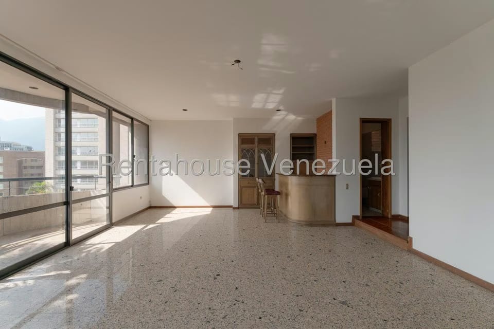 Apartamento (1 Nivel) en Venta en Lomas de Las Mercedes, Distrito Metropolitano - 7