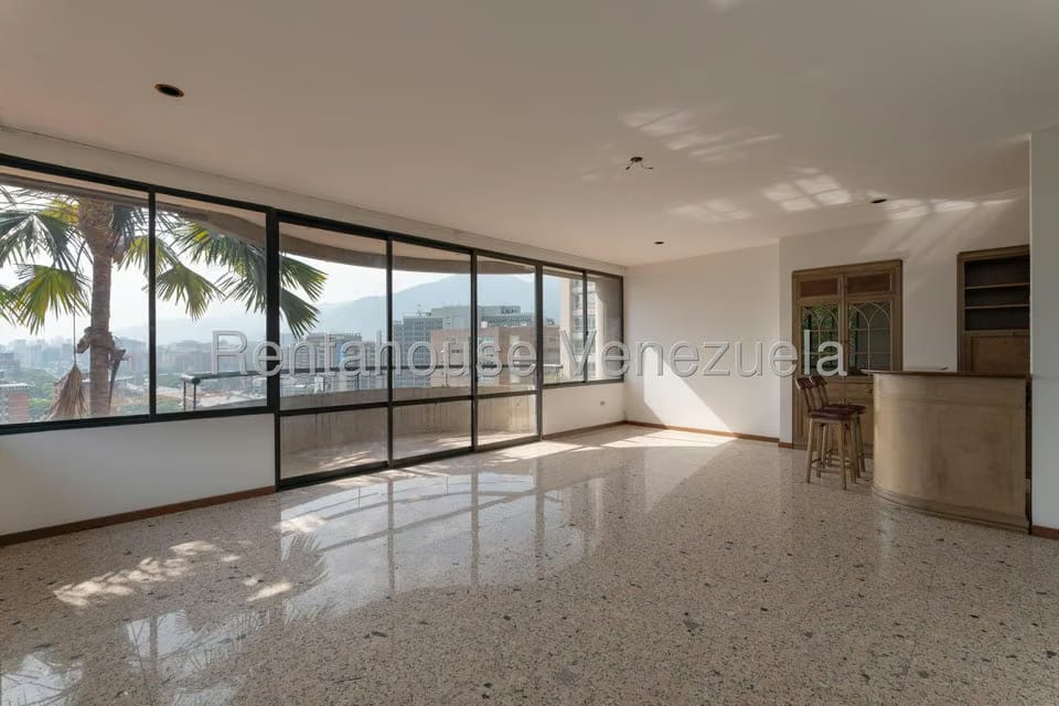 Apartamento (1 Nivel) en Venta en Lomas de Las Mercedes, Distrito Metropolitano - 8