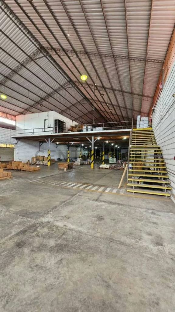 Venta galpón las lomas - 21