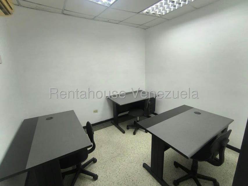 Comercial (Oficina) en Alquiler en Zona Industrial, Carabobo - 13