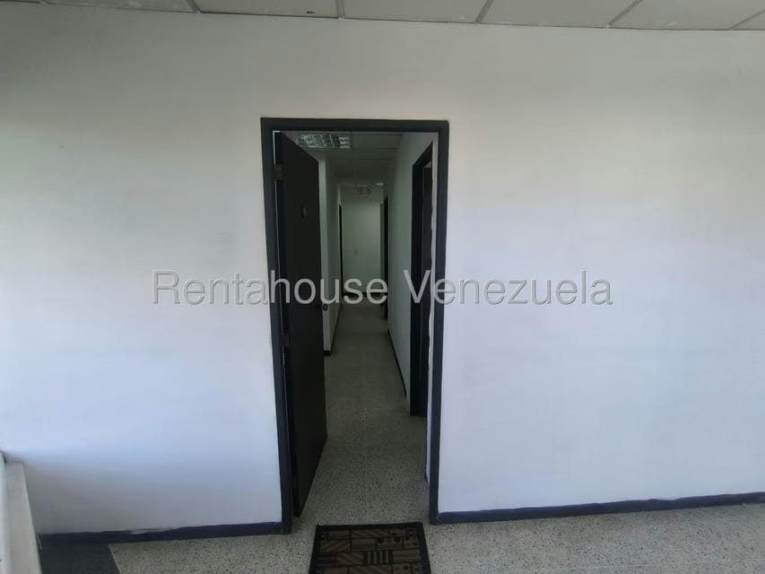 Comercial (Oficina) en Alquiler en Zona Industrial, Carabobo - 6