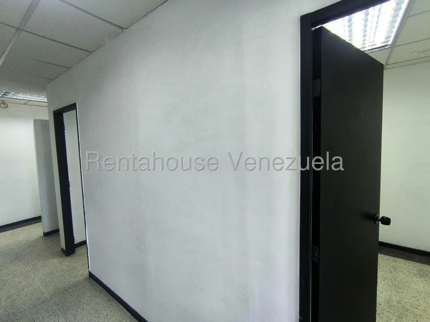 Comercial (Oficina) en Alquiler en Zona Industrial, Carabobo - 9