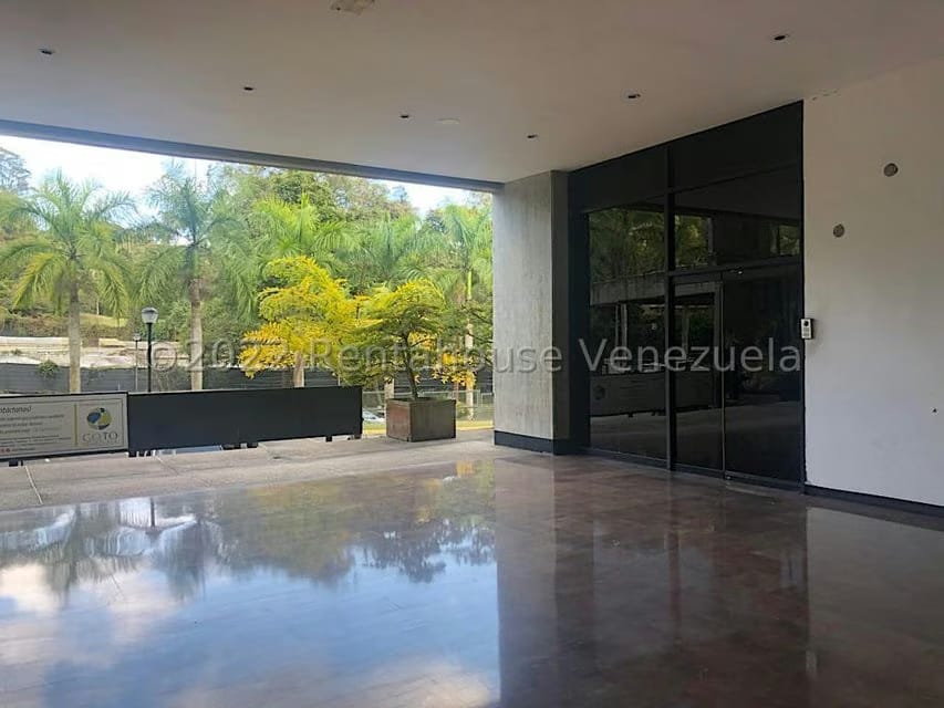Comercial (Local Comercial) en Venta en La Lagunita Country Club, Distrito Metropolitano - 2