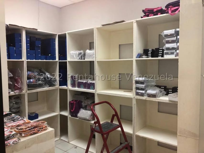 Comercial (Local Comercial) en Venta en La Lagunita Country Club, Distrito Metropolitano - 13