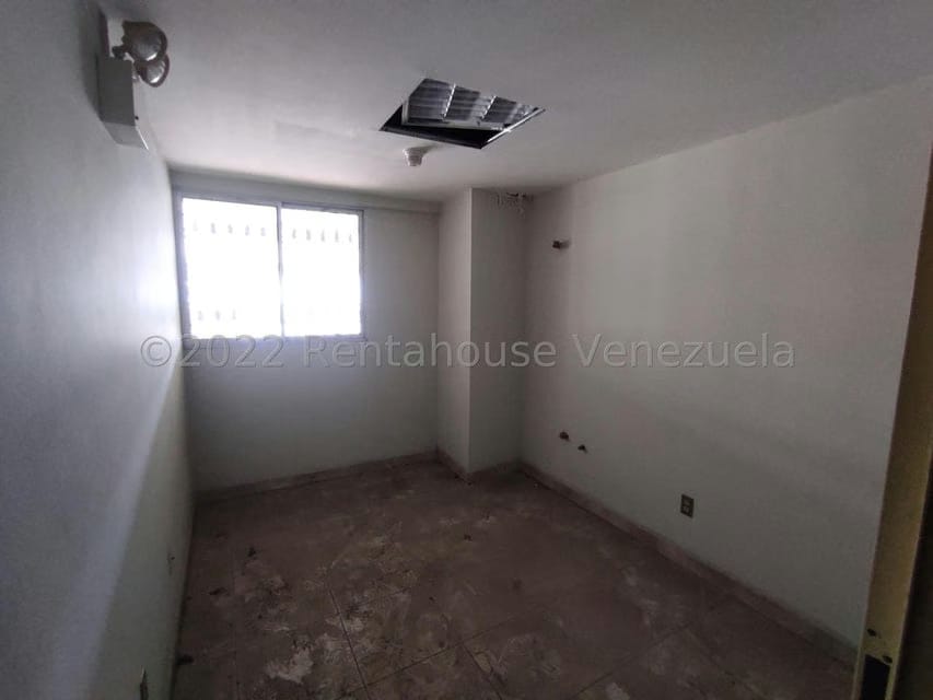 Comercial (Local Comercial) en Venta en Parque Valencia, Carabobo - 108