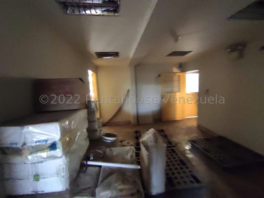 Comercial (Local Comercial) en Venta en Parque Valencia, Carabobo - 117