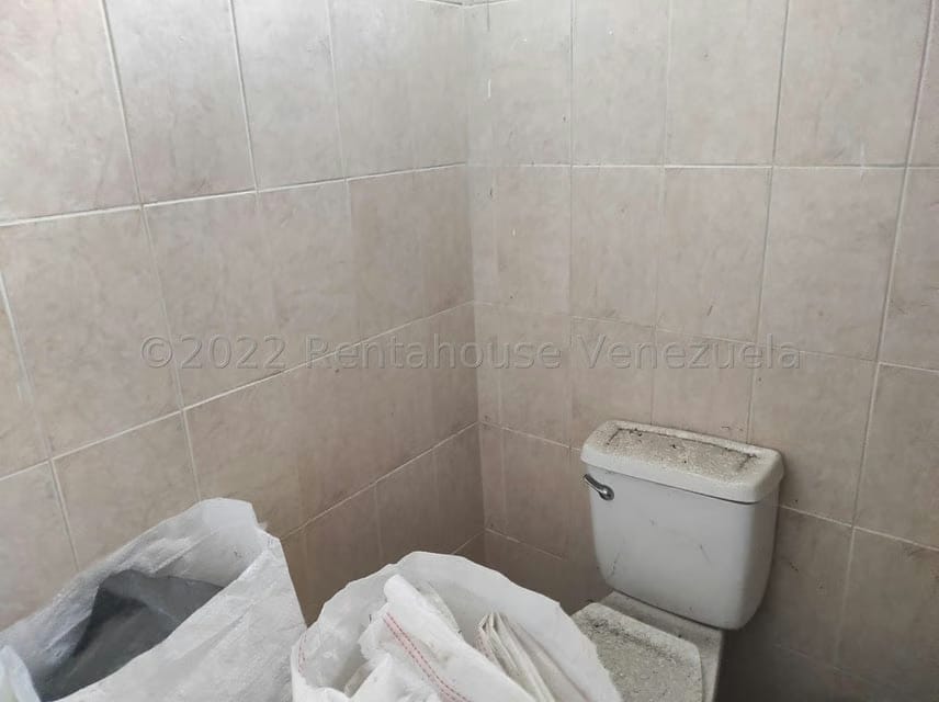 Comercial (Local Comercial) en Venta en Parque Valencia, Carabobo - 121