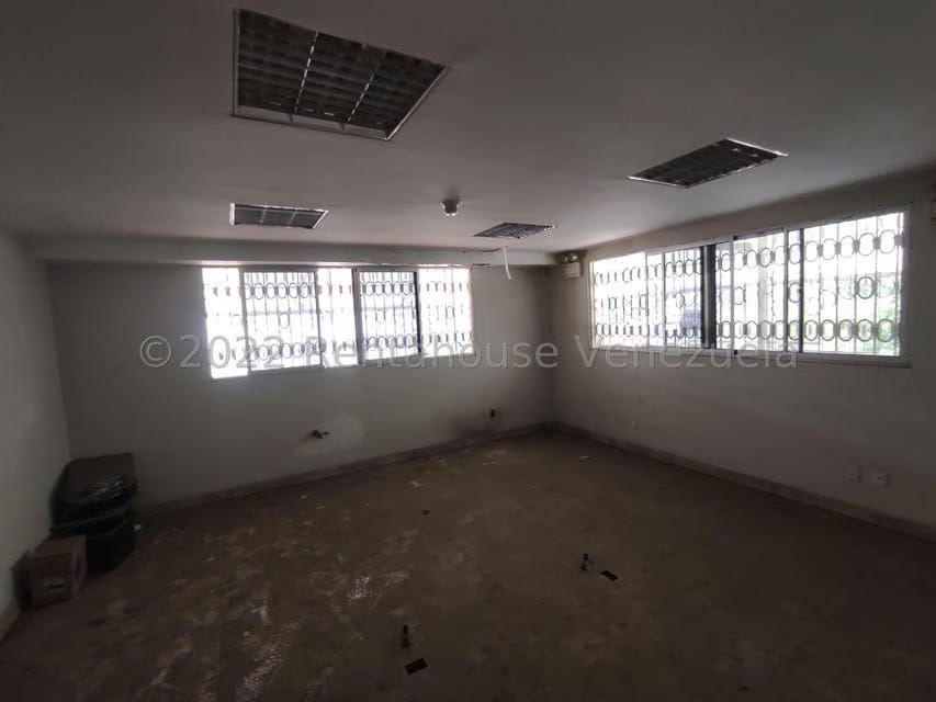 Comercial (Local Comercial) en Venta en Parque Valencia, Carabobo - 123