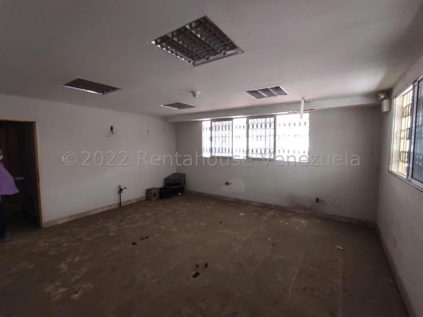 Comercial (Local Comercial) en Venta en Parque Valencia, Carabobo - 124
