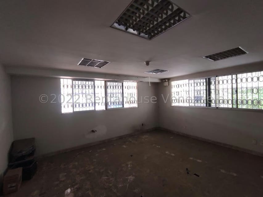 Comercial (Local Comercial) en Venta en Parque Valencia, Carabobo - 127