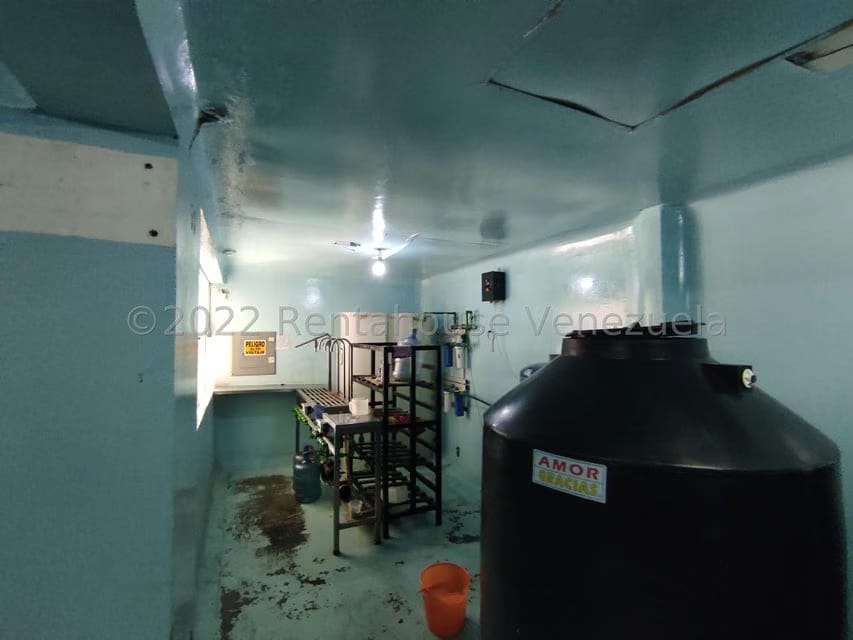 Comercial (Local Comercial) en Venta en Parque Valencia, Carabobo - 163