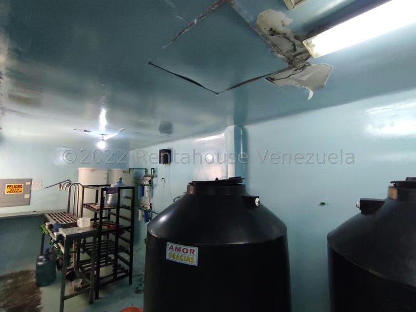 Comercial (Local Comercial) en Venta en Parque Valencia, Carabobo - 164