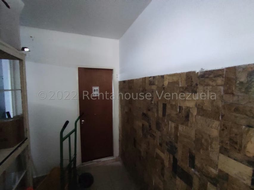 Comercial (Local Comercial) en Venta en Parque Valencia, Carabobo - 166